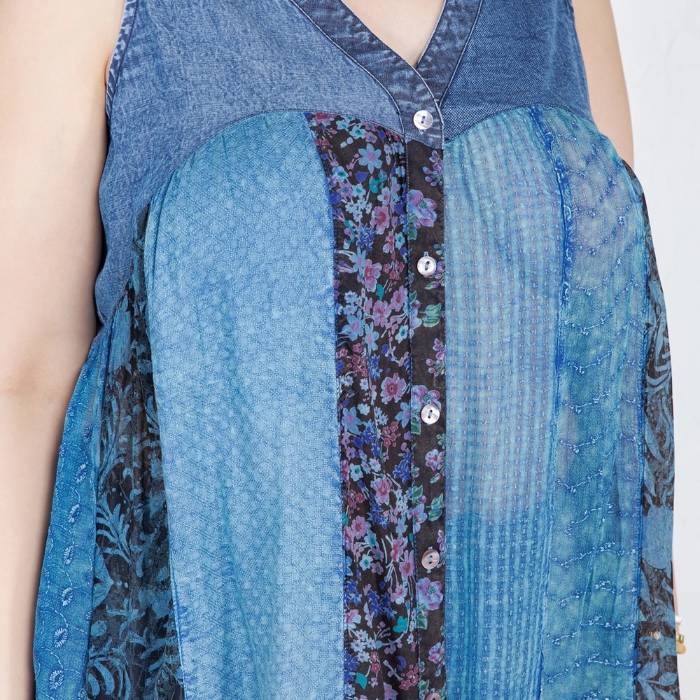 Plus Size V-neck Button Front Top With Patchwork - Picture 6 of 7